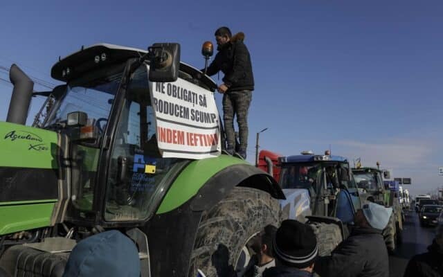 Protestul transportatorilor: Circulaţie restricţionată pe prima bandă, pe ambele sensuri, în localitatea Afumaţi din Ilfov – 60m.ro