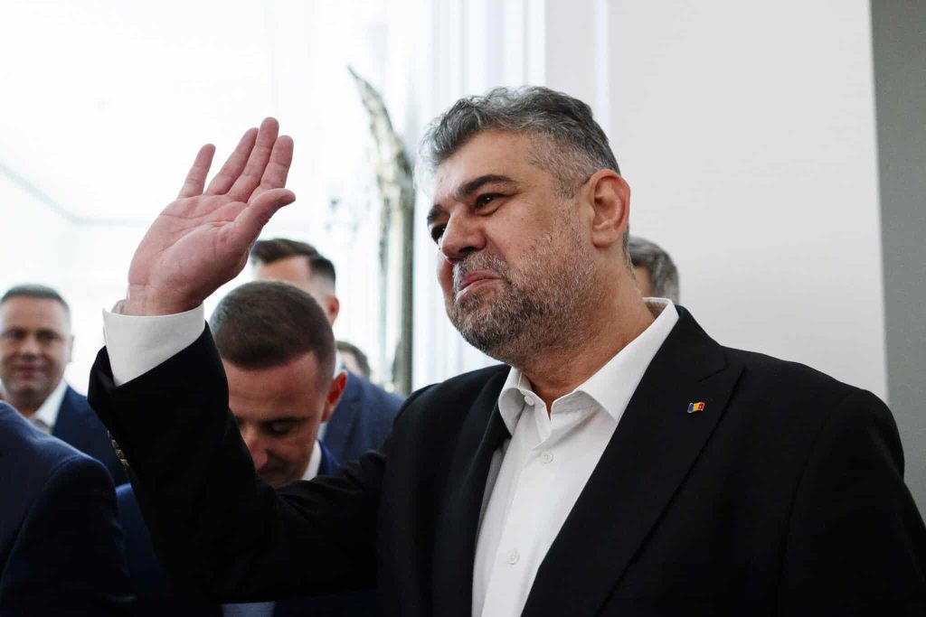 SONDAJ. Ar trebui Marcel Ciolacu să își dea demisia de la șefia Guvernului? – 60m.ro