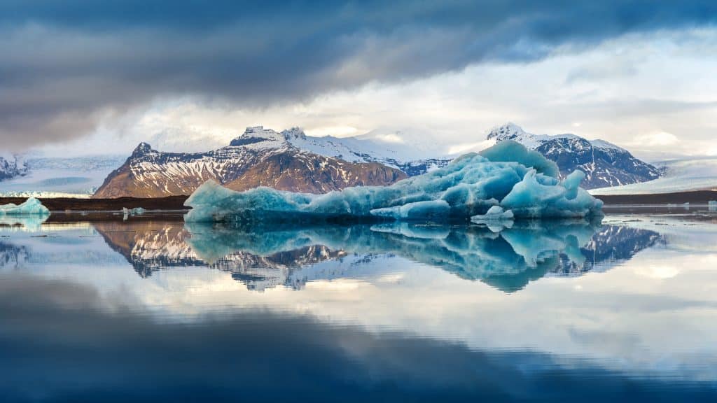 Cât s-a micșorat calota glaciară din Groenlanda în ultimii 40 de ani
