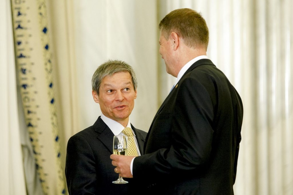 Cioloș plânge cu lacrimi de crocodil pentru agricultorii pe care chiar el i-a îngropat – 60m.ro