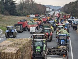 Agricultorii exercită presiuni asupra noului prim-ministru francez înaintea măsurilor promise