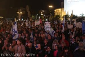 Mii de persoane au protestat în Tel Aviv împotriva premierului Netanyahu