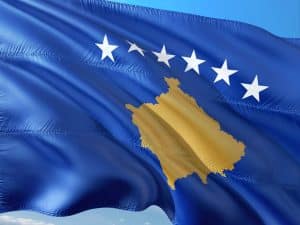 Kosovo va adopta euro ca monedă unică, chiar și în zonele dominate de sârbi