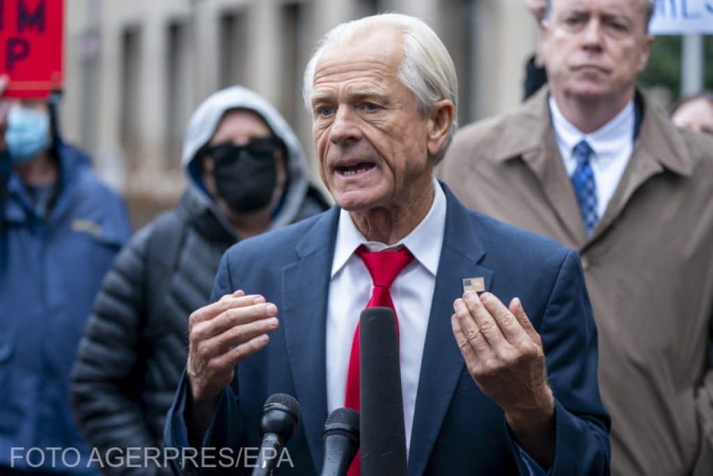 Fostul consilier al lui Trump, Peter Navarro, a primit ordin să se prezinte la închisoare