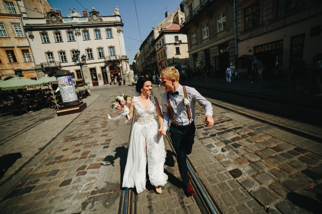 La ce vârstă se căsătoresc nemții și când divorțează cei mai mulți. Noi recorduri