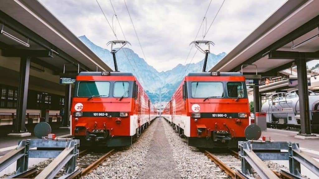 Pasagerii unui tren luaţi ostatici în Elveția de un bărbat înarmat – Update