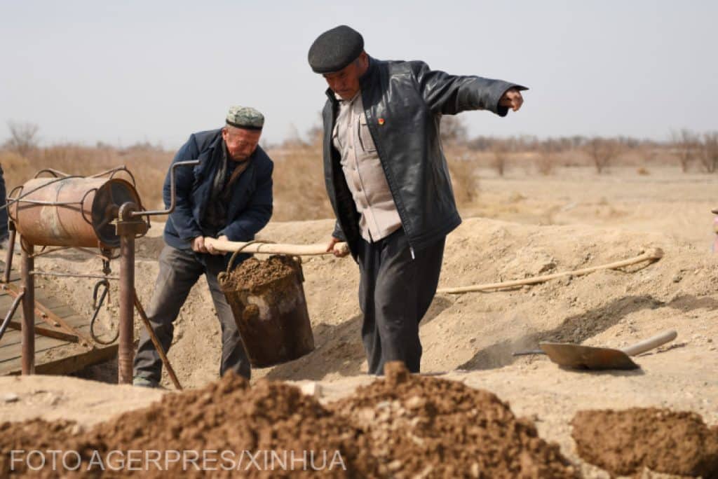 UE condamnă acțiunea de genocid a Chinei asupra populației uigure