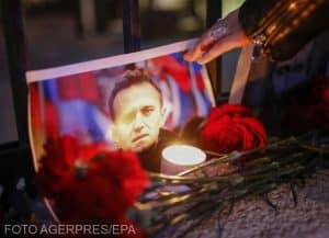 Poliția din Rusia reprimă protestele după moartea lui Navalnîi, în timp ce un grup pentru drepturile omului susține că „cel puțin 100 de persoane au fost arestate”