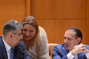 Ion Cristoiu, despre Diana Șoșoacă. „E o dronă cu gaz sarin. Lucrează pentru Marcel Ciolacu” – 60m.ro