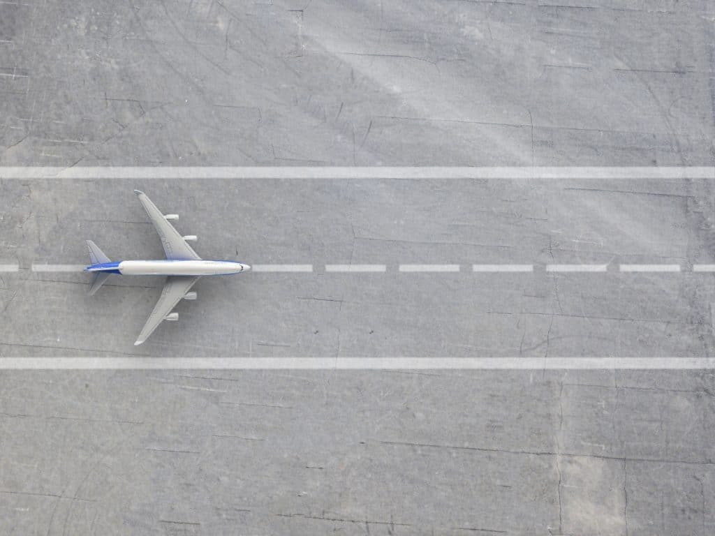 Mayday, Mayday în Belgrad, după ce o aeronavă Air Serbia a lovit mai multe balize la decolare. Pilotul Osiceanu, informații de culise, după ce toate cursele au aterizat la Timișoara