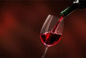 60.000 de litri de vin, în valoare de peste 2,5 milioane de euro, risipiți. O cramă din Spania, sărăcită de un „intrus”