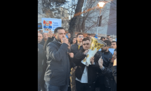 VIDEO LIVE: AUR București protestează în fața Palatului Împăratului – 60m.ro