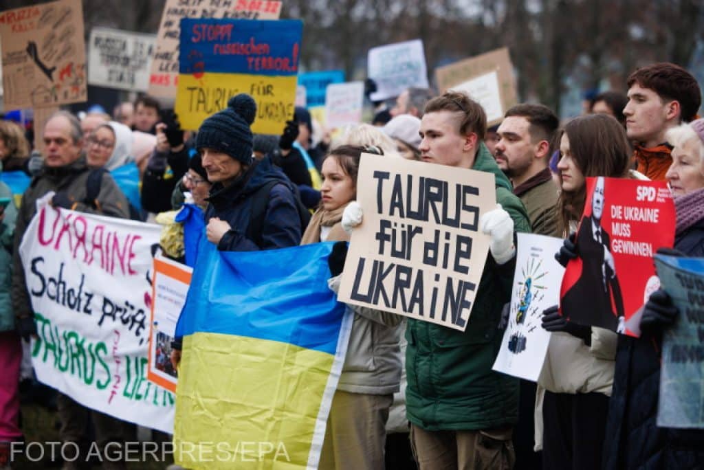 Ministrul german de Externe, Annalena Baerbock, îndeamnă coaliția de guvernare să ”ia în considerare intens” livrările de rachete Taurus pentru Ucraina
