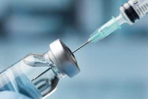 Un bărbat s-a vaccinat împotriva Covidului de peste 200 de ori
