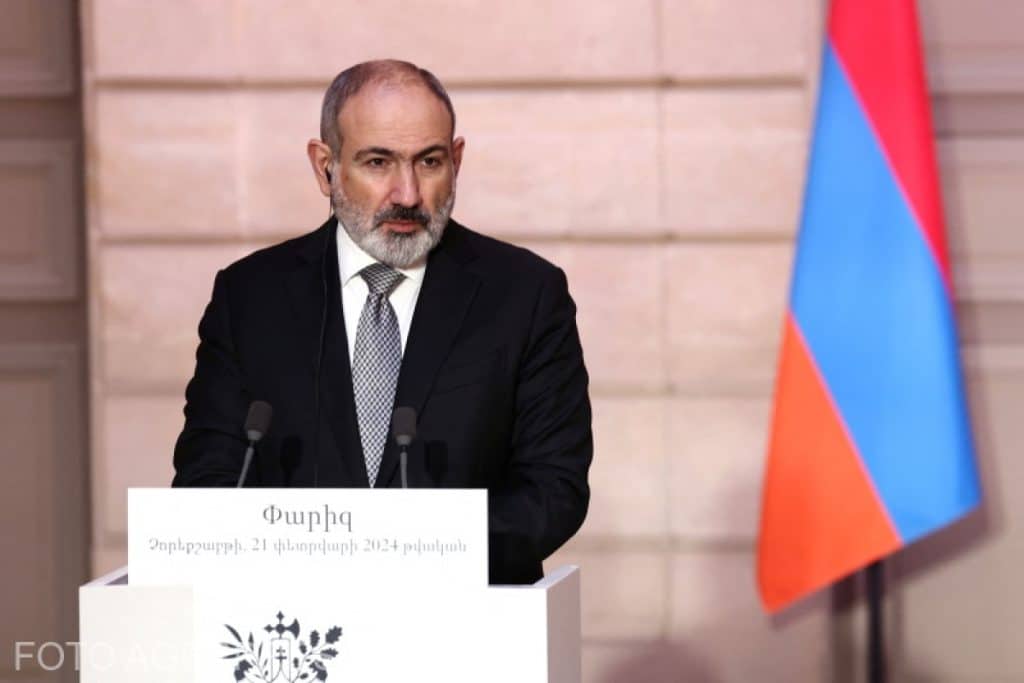 Premierul armean avertizează că un nou război va izbucni în această săptămână
