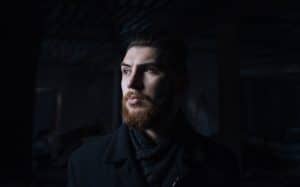 Rusia susține că un cetățean curajos a neutralizat pe unul dintre atacatori încercând să-și protejeze soția