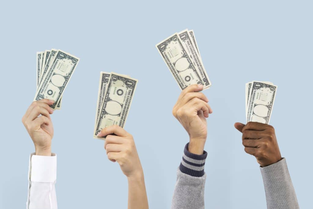 Bucata de lemn din scena finală a filmului „Titanic” a fost vândută la licitaţie cu 718.750 de dolari