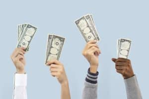 Bucata de lemn din scena finală a filmului „Titanic” a fost vândută la licitaţie cu 718.750 de dolari