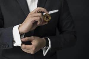 Una dintre cele mai mari fraude financiare din istoria SUA: Un „rege al criptomonedelor”, închis pentru 25 de ani după ce a furat miliarde de dolari de la clienții FTX