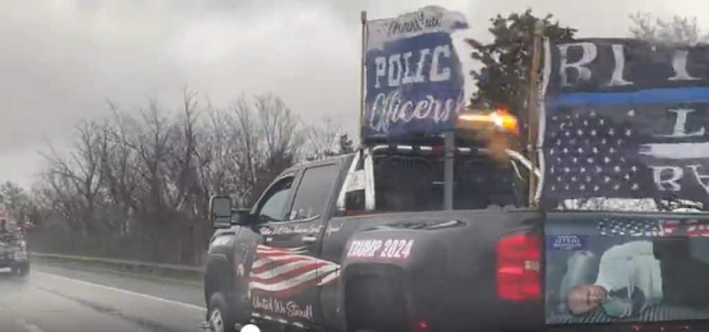 Trump, acuzat de „incitare la violență politică”, după ce a postat un video cu o imagine cu Biden legat de o camionetă