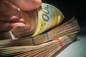 Fraudă de 600 de milioane de euro, în Italia. Temeri la nivelul UE, după arestarea a 22 de persoane. Percheziții și în România