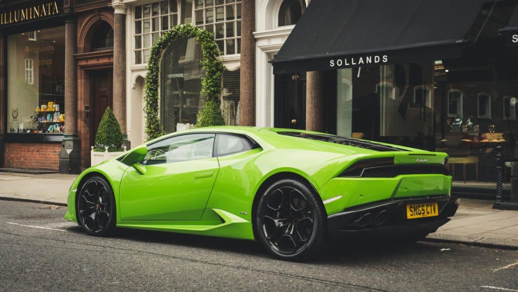 Frauda de 600 de milioane de Euro din fondurile PNRR ale Italiei – Arestări în Austria, România și Slovacia. Au ridicat Rolexuri și Lamborghiniuri
