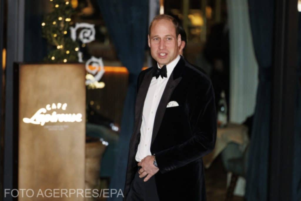 Prințul William s-a dus în secret la cârciumă, în timp ce Kate Middleton se tratează de cancer. Cine e femeia care l-a însoțit