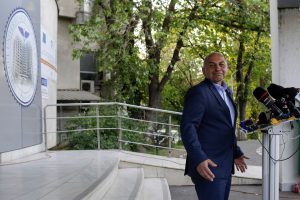 Cornel Nistorescu: Cîrstoiu a plasat decizia retragerii sale la îndemîna celor doi președinți bîlbîiți ai celor două  partide, PNL-PSD – 60m.ro