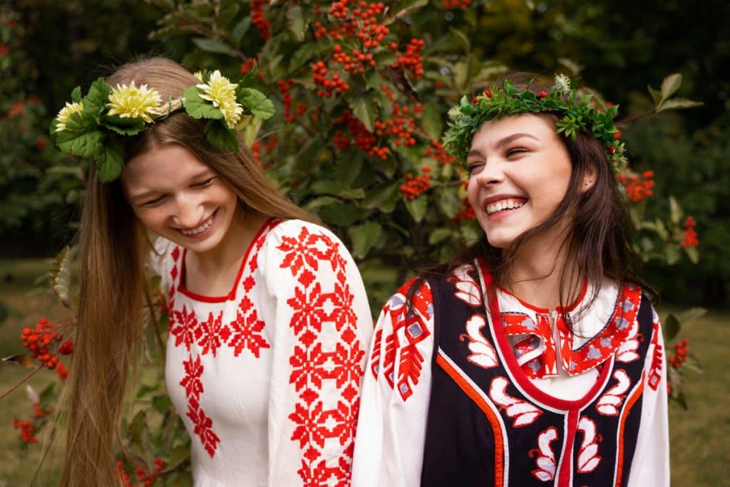 5 sfaturi pentru a adopta un stil de viață mai sănătos și mai fericit