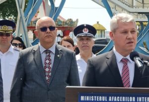 Chiolhan la MAI! „Doi și-un sfert” organizează o conferință de analizare a ingerințelor străine în actul electoral și cere Guvernului bani pentru cazare, masă și cadouri – 60m.ro