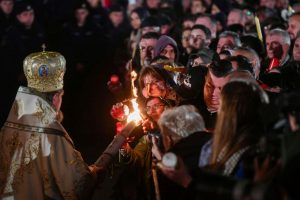 Peste 79% dintre români intenţionează să îşi petreacă Sărbătorile Pascale acasă, în familie – 60m.ro