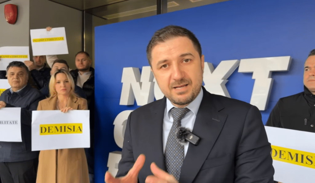 Adrian Axinia (AUR): Guvernul Ciolacu (PSD – PNL) ne amanetează prin îndatorarea țării şi cu banii obţinuţi încearcă să cumpere voturile românilor – 60m.ro