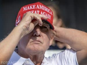 Trump este ”în buzunarul” corporațiilor petroliere. Le cere un miliard de dolari în schimbul anulării regulamentelor de mediu