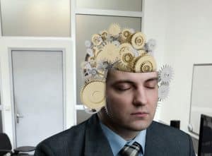 Cipul implantat în creier de compania Neuralink, deținută de Elon Musk, a început să se desprindă de pe primul pacient