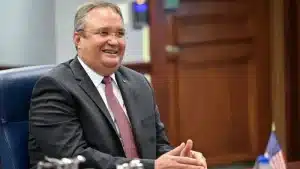 Ciucă, explicații la legea evazioniștilor, care îl umplu de ridicol – 60m.ro