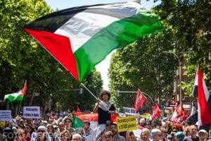 Mii de protestari pro-palestinieni cer, la Madrid, încetarea focului în Fâșia Gaza