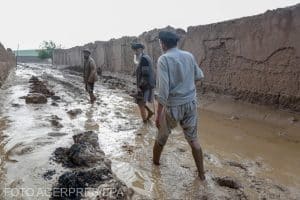 Inundații soldate cu cel puțin 300 de morți în Afganistan, după ploile sezoniere abundente