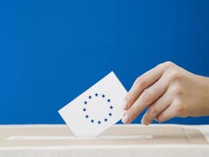 Președintele ales al Slovaciei le cere partidelor să-și suspende campania la europarlamentare