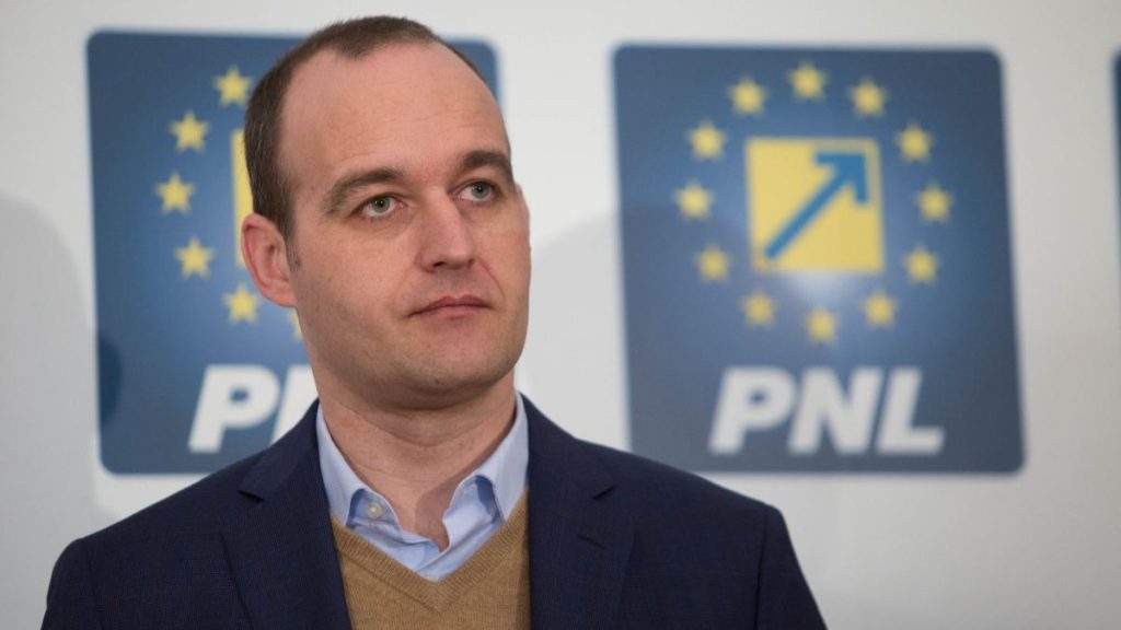 VIDEO: Sancţiune dură pentru Dan Vîlceanu, după ce l-a bătut pe Florin Roman în Parlament – 60m.ro