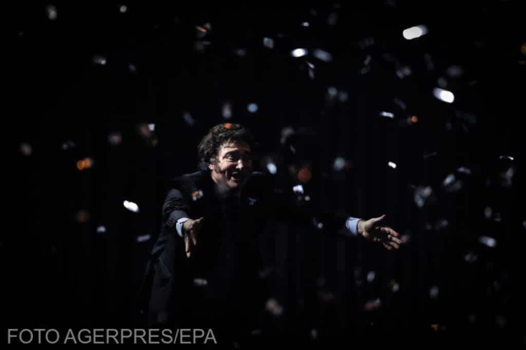 Preşedintele Argentinei, Javier Milei, a făcut show pe muzică rock la lansarea noii sale cărţi