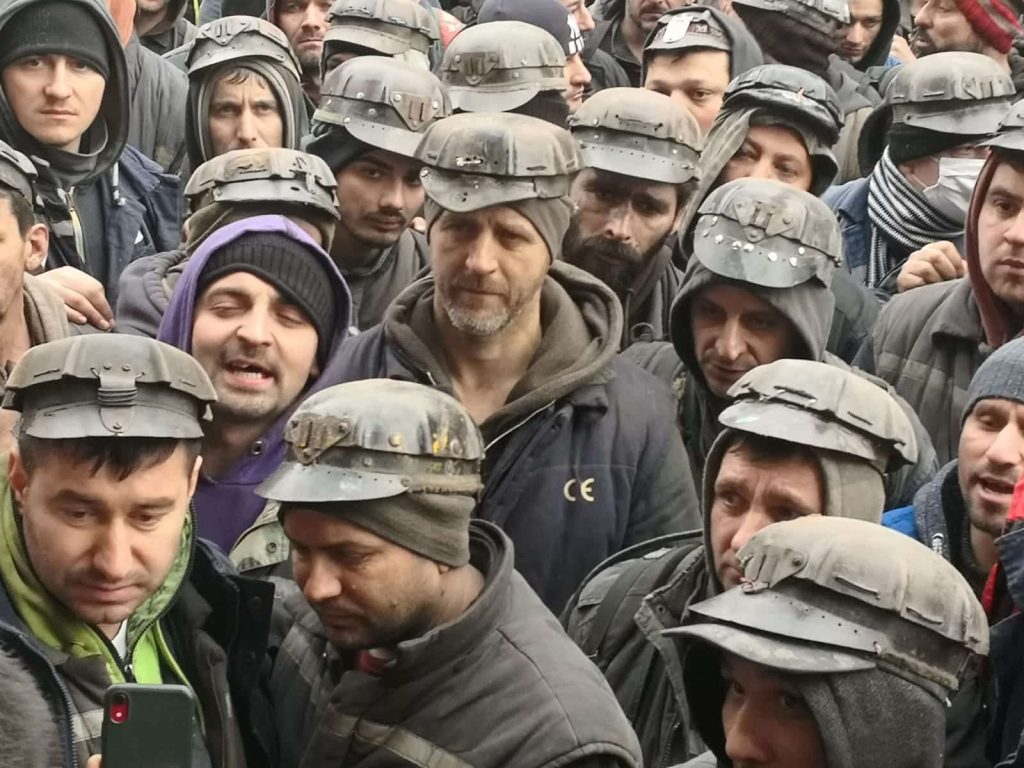 Mineritul din Valea Jiului, la capăt de linie! PSD și PNL au închis minele – 60m.ro