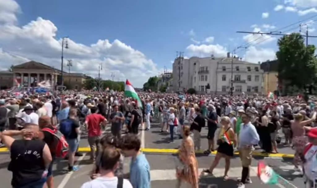 Europarlamentare2024: Miting masiv la Budapesta pentru Peter Magyar înaintea alegerilor europene