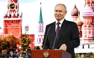 Putin asigură Coreea de Nord de ‘sprijinul său de nezdruncinat’, cu câteva ore înainte de sosirea la Phenian