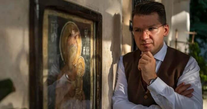 Mihail Neamţu: O clasă elitistă prosperă pe seama cetățeanului de rând; mama mea, profesoară de limba română, are o pensie de şase ori mai mică decât cea a lui Coldea, pensionat la 52 de ani – 60m.ro