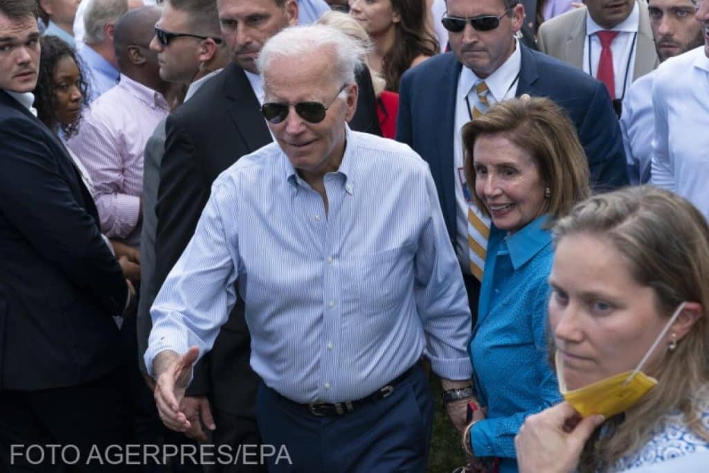 Nancy Pelosi îi dă ultimatum lui Biden: Noi toţi îl încurajăm să ia această decizie!