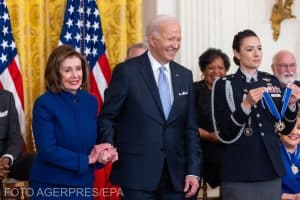 Nancy Pelosi i-a arătat în privat lui Joe Biden sondajele care spun că nu poate câștiga. Răspunsul președintelui a fost unul defensiv