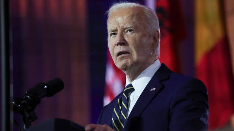 Cristoiu: Biden o fi fost şi el actor în piesa „complotului” marca „Dragă Stolo” sau a fost victima acestuia? – 60m.ro