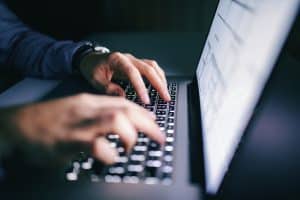 SUA, Marea Britanie și Coreea de Sud în alertă. Hackerii nord-coreeni fură secrete militare pentru a-și sprijini programul nuclear