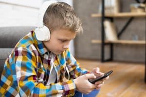 Celebru joc online pentru copii, interzis într-o țară apropiată României