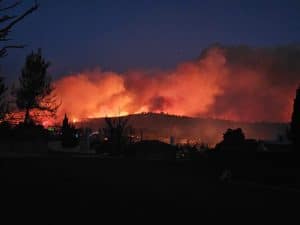 Turcia trimite două avioane și un elicopter în Grecia. A fost emisă avertizare de pericol de incendiu extrem